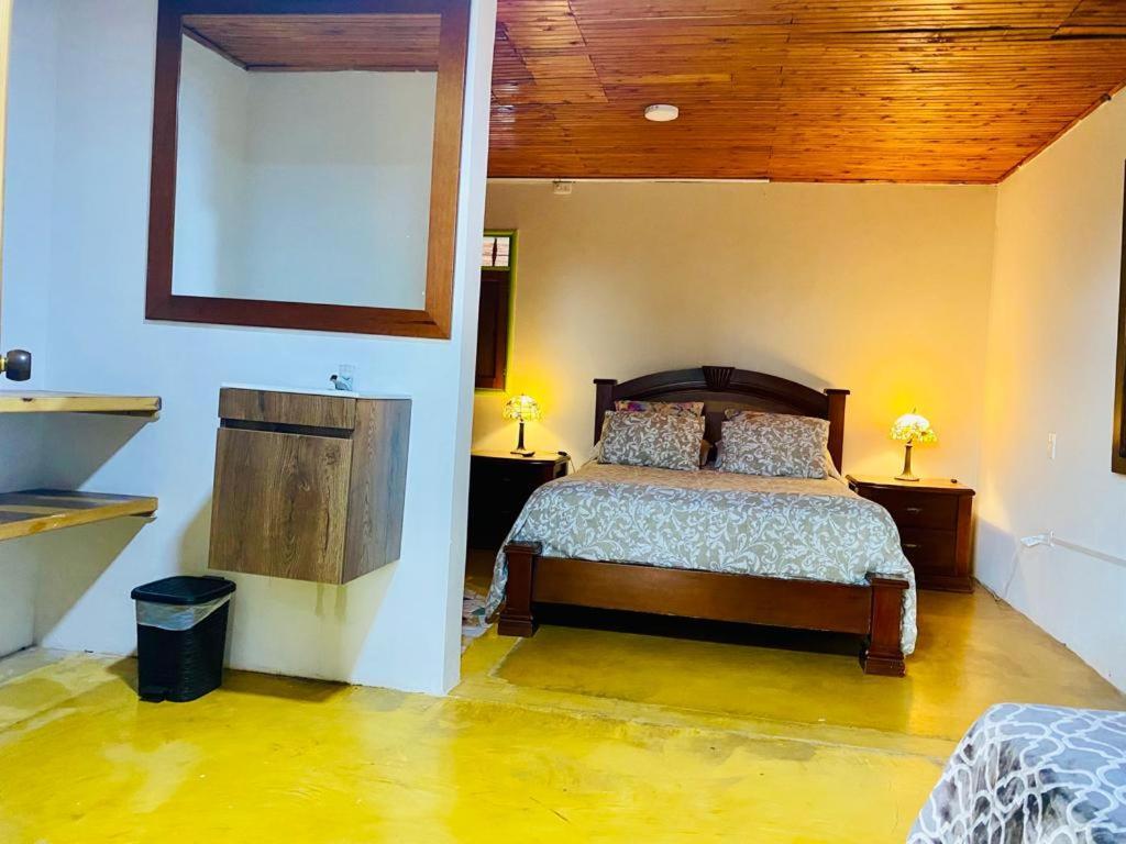 Finca Hotel El Laurel - Parque Del Cafe Монтенегро Екстериор снимка